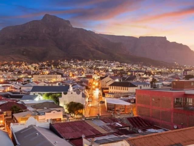 Apartment for rent in Cape Town Ward 115, Cape Town