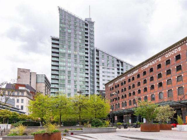 Flat for rent in City Centre, Georgia