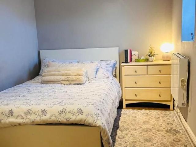 Apartment for rent in Ardleigh Green, Greater London