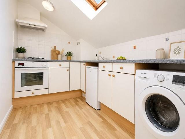 Apartment for rent in Lower Halliford, Surrey
