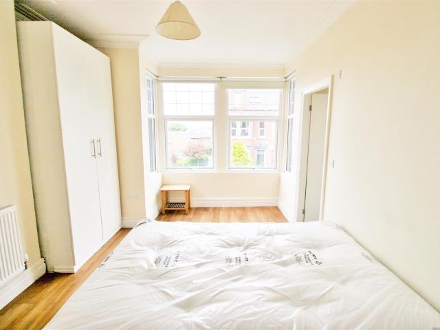 Apartment for rent in Kirkstall, West Yorkshire