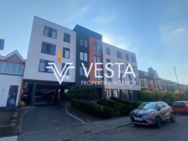 Flat for rent in Spon End, West Midlands