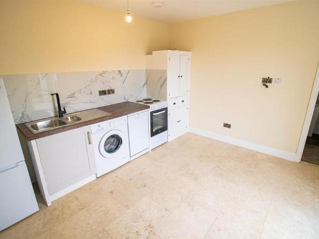 Apartment for rent in Bocking, Chipping Hill