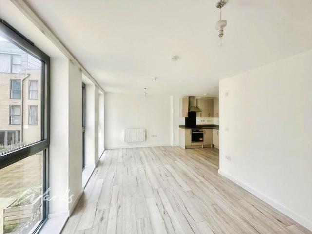 Apartment for rent in Midway, Kent