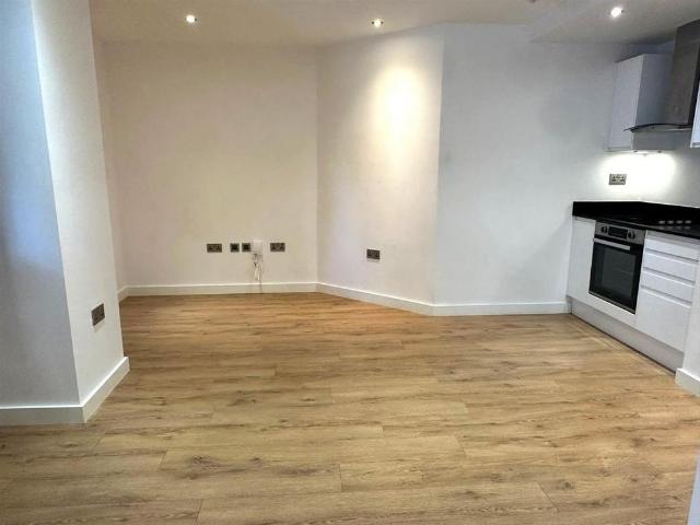 Apartment for rent in Goodwyns, Mole Valley