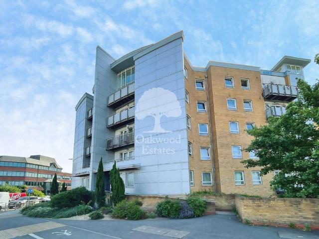 Flat for rent in Slough