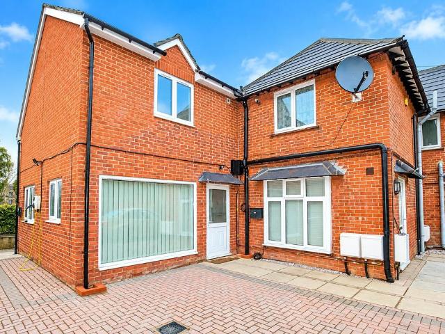 Flat for rent in Easthampstead, Bracknell