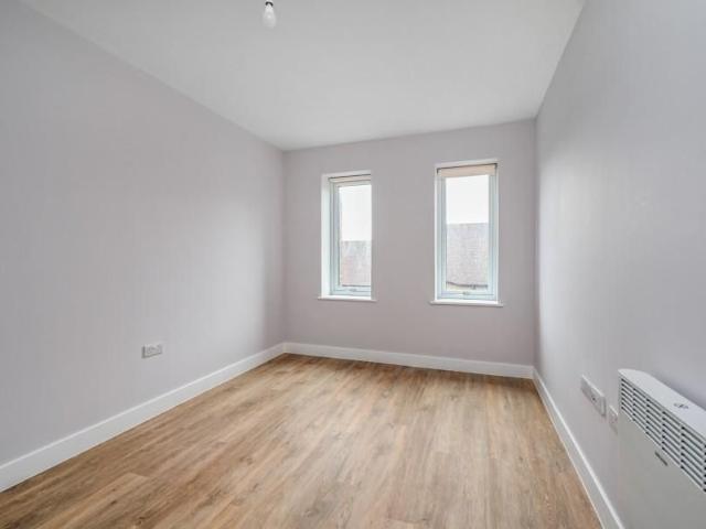 Apartment for rent in Ewhurst, Waverley