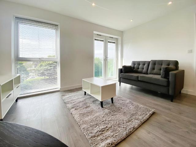 Flat for rent in Hyde Park, West Yorkshire