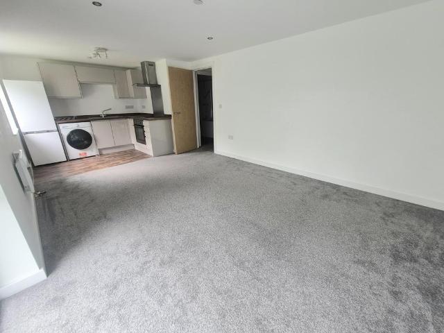 Flat for rent in Fountainhead, West Yorkshire