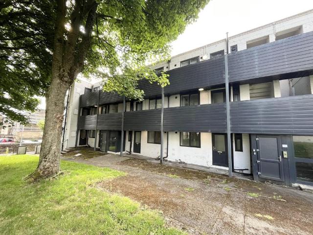 Flat for rent in Pellon, Halifax