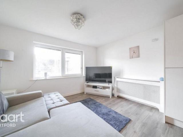 Apartment for rent in Monks Orchard, Kent