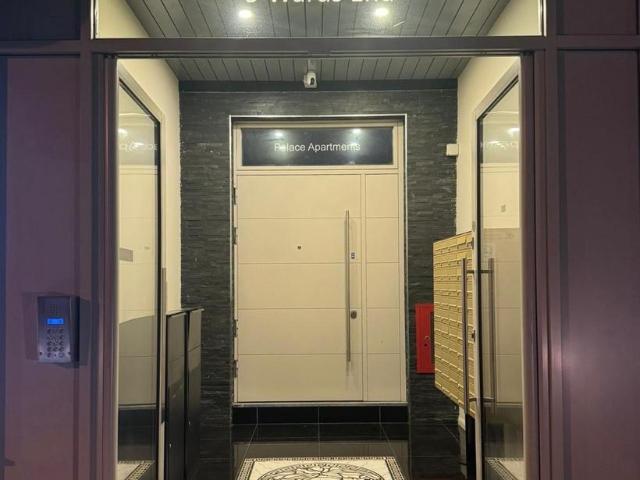 Flat for rent in Claremount, Halifax