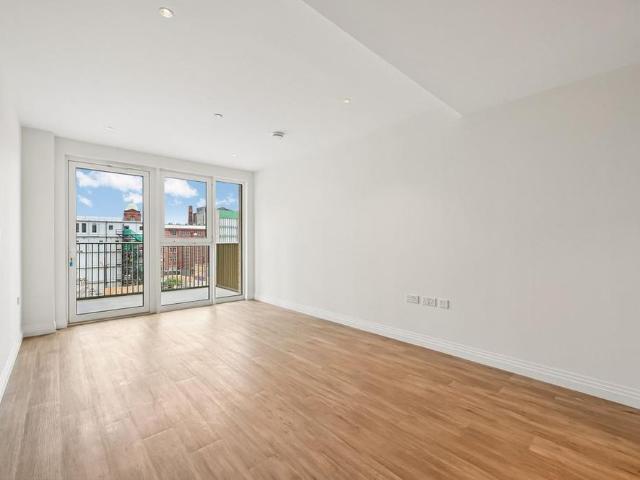 Apartment for rent in Kennington, Greater London