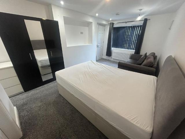 Apartment for rent in Minworth Greaves, Birmingham