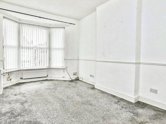Apartment for rent in Calderstones