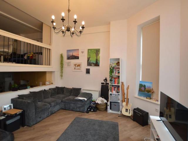 Apartment for rent in Worrall, South Yorkshire