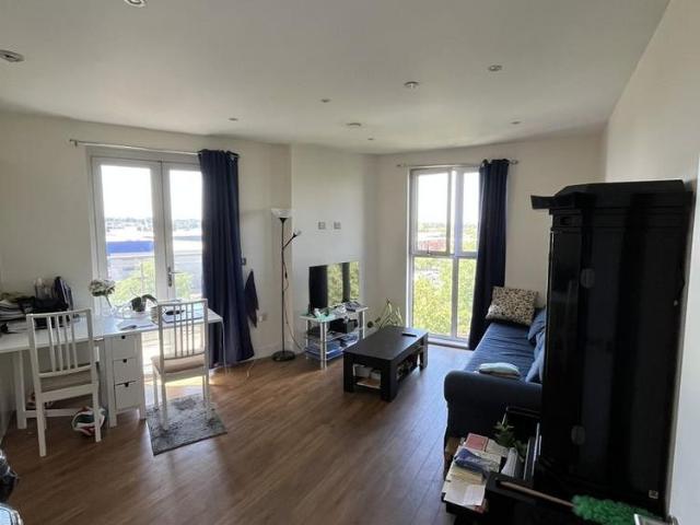 Apartment for rent in Alperton, Greater London
