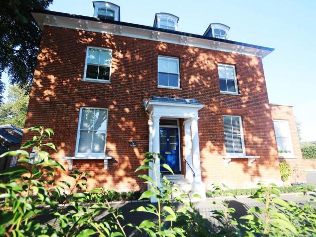 Flat for rent in Henley-on-Thames, Berrick Salome
