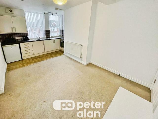 Apartment for rent in Falcon Lodge, Wales