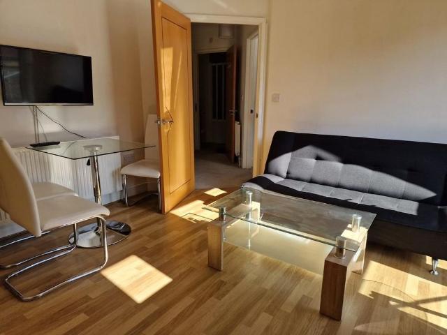 Apartment for rent in Lakenham, East Bank
