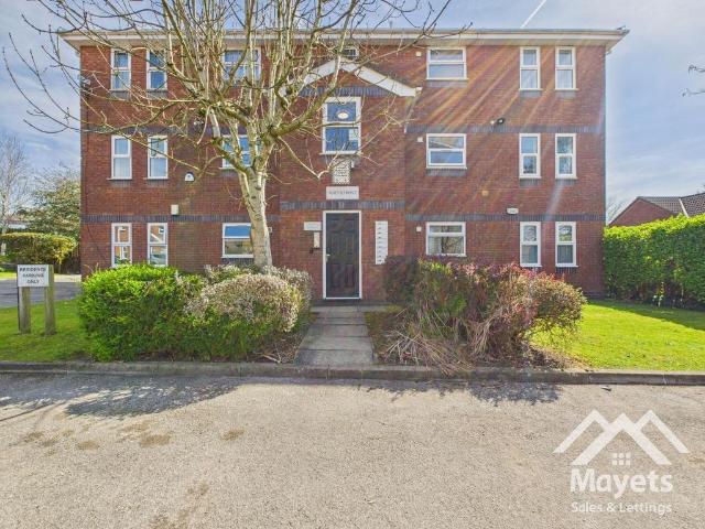 Flat for rent in Queen's Park, Blackburn