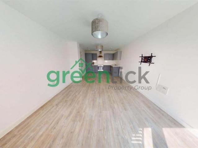 Apartment for rent in The Image, Pouchen End