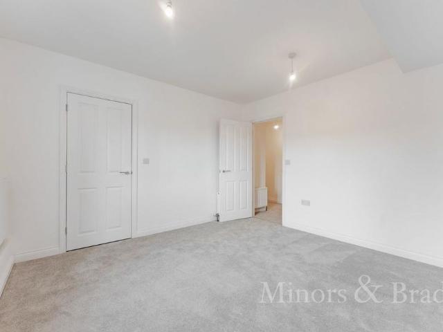 Apartment for rent in Heigham Grove, East Bank