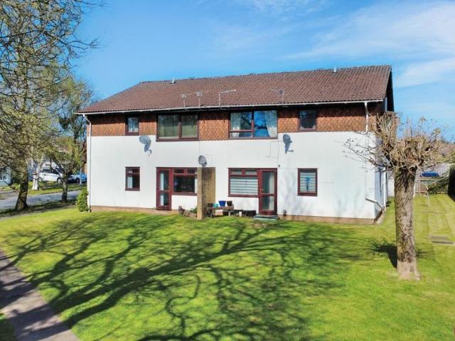 Flat for rent in Cefn, Newport