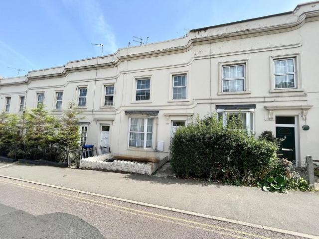 Flat for rent in Sydenham, Green Close