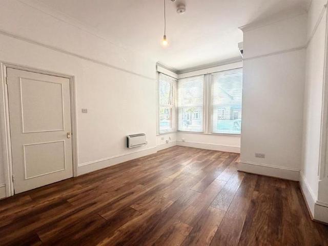Apartment for rent in Snaresbrook, Greater London