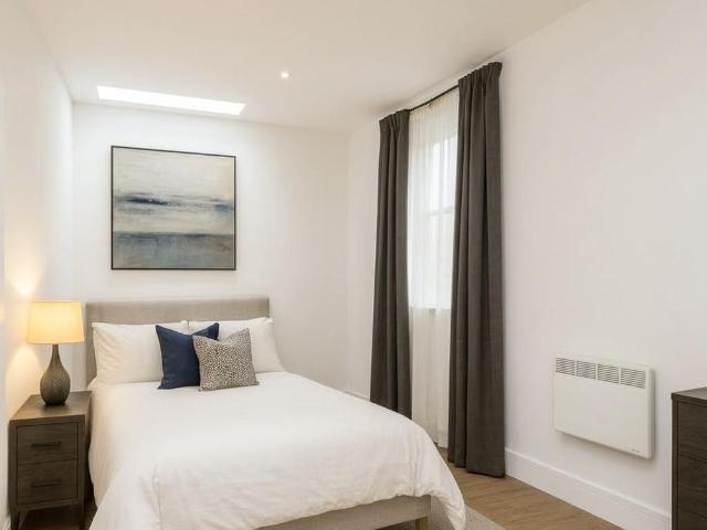 Apartment for rent in Dorking, Mole Valley
