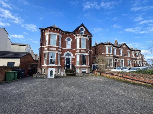 Flat for rent in Meols Cop, Southport