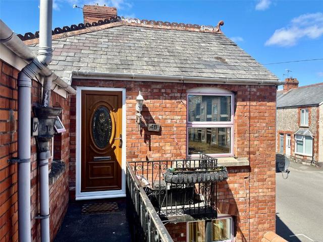 Flat for rent in Chard Town, Chard