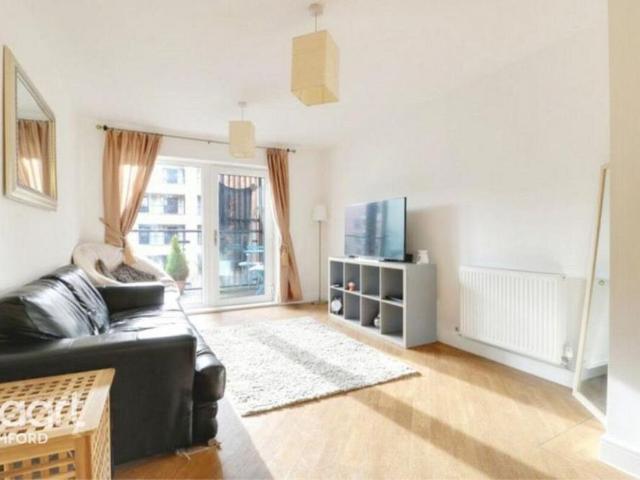 Apartment for rent in London Borough of Havering, Greater London