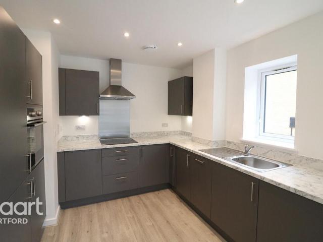 Flat for rent in Castle Hill, Monks Orchard