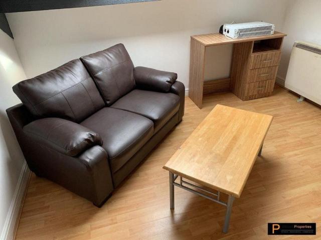 Apartment for rent in Hyde Park, West Yorkshire