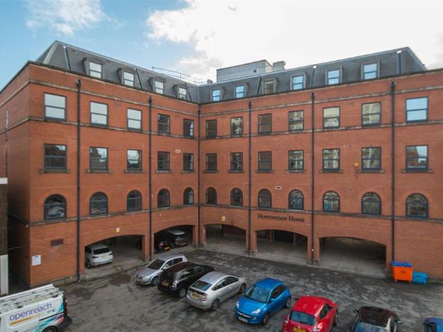 Apartment for rent in The Haulgh, Lee Bank