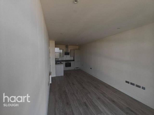 Apartment for rent in Slough