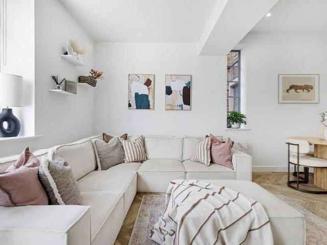 Apartment for rent in Springfield Village, Greater London