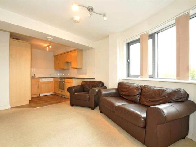 Apartment for rent in London Borough of Croydon, Thornton Heath