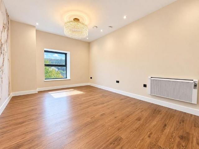 Apartment for rent in Bailey Hills, Bradford