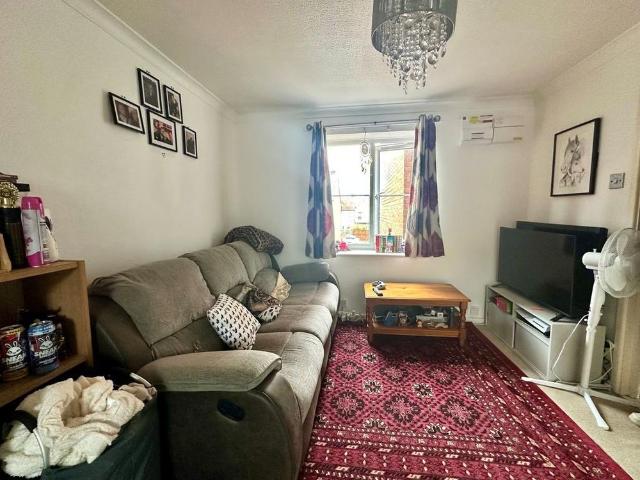 Apartment for rent in Middlecroft, Hampshire