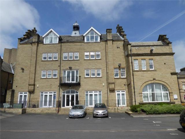 Flat for rent in Claremount, Halifax