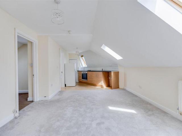 Apartment for rent in Falcon Lodge, Wales