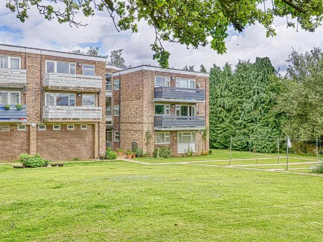 Flat for rent in Loundsley Green, East Midlands
