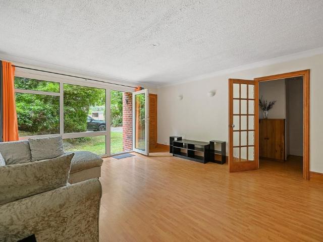 Flat for rent in Carshalton Beeches, Greater London
