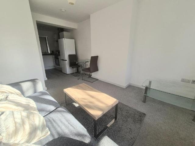 Apartment for rent in Woolshops, Calderdale