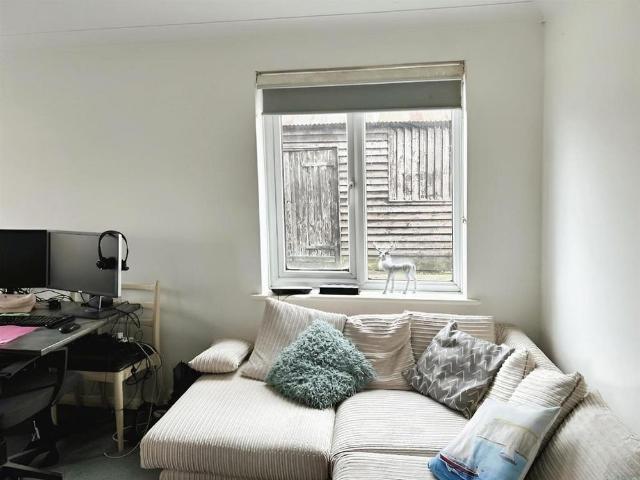 Apartment for rent in Thurston Park, The Bridge