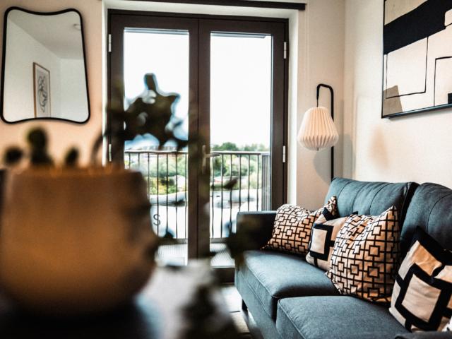 Apartment for rent in Deeplish, Burnedge